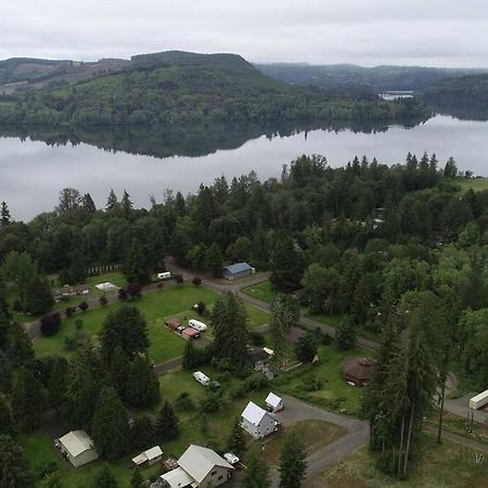 Romantic Cozy Cabin Walk To Lake Hot Tub Bikes Kayaks Grill Onalaska Экстерьер фото