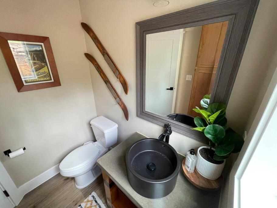 Romantic Cozy Cabin Walk To Lake Hot Tub Bikes Kayaks Grill Onalaska Экстерьер фото